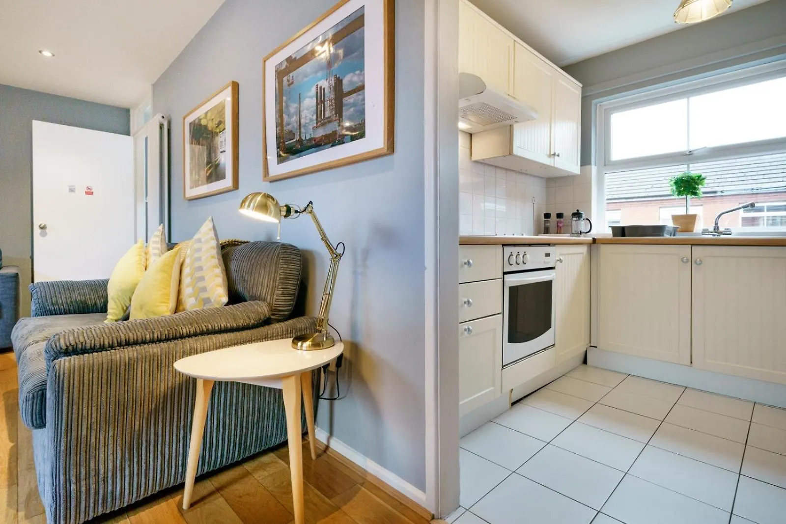 Apartment 2Br Next To City Centre Queens Uni W Spa Bath Pass The Keys Belfast