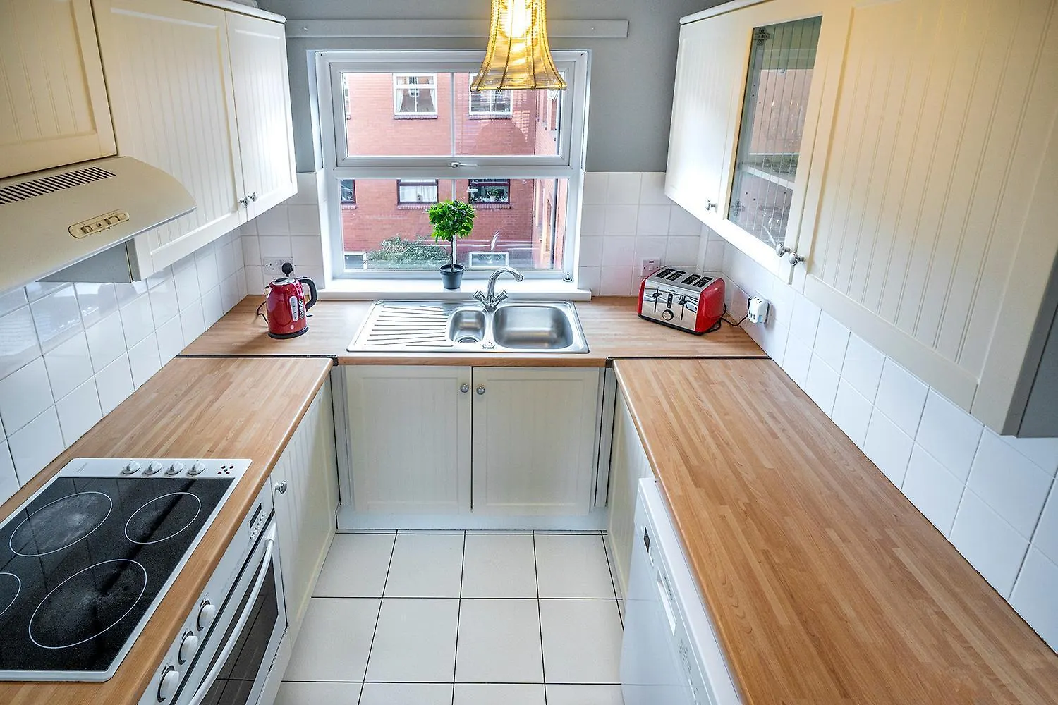 2Br Next To City Centre Queens Uni W Spa Bath Pass The Keys Belfast 0*,